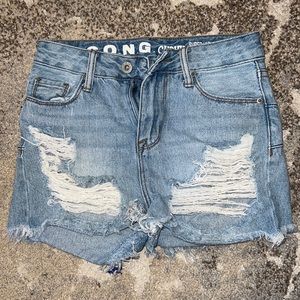 Curvy super high rise ripped shorts